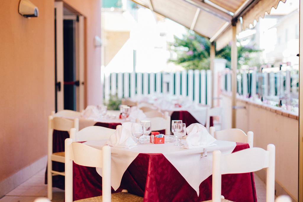 Roma Hotel Pineto Exterior foto