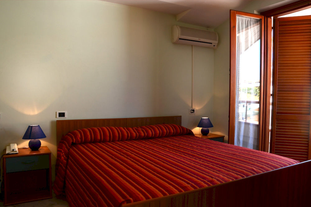 Roma Hotel Pineto Exterior foto